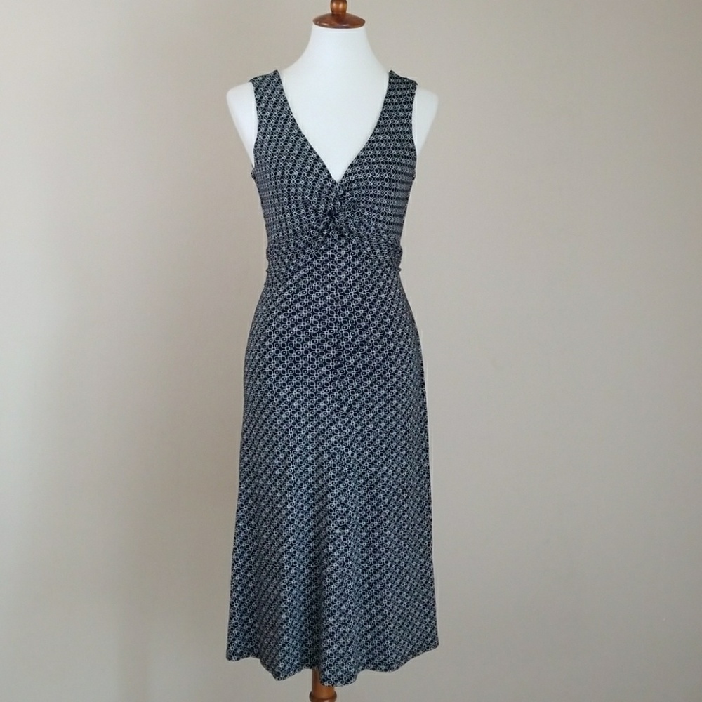 Harold's Black & White Print Sleeveless Dress
